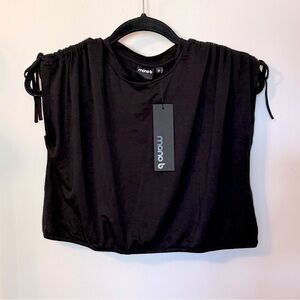 Mono B Black Women’s Cropped Athleisure Tee w Adjustable Sleeves NWT- Size M